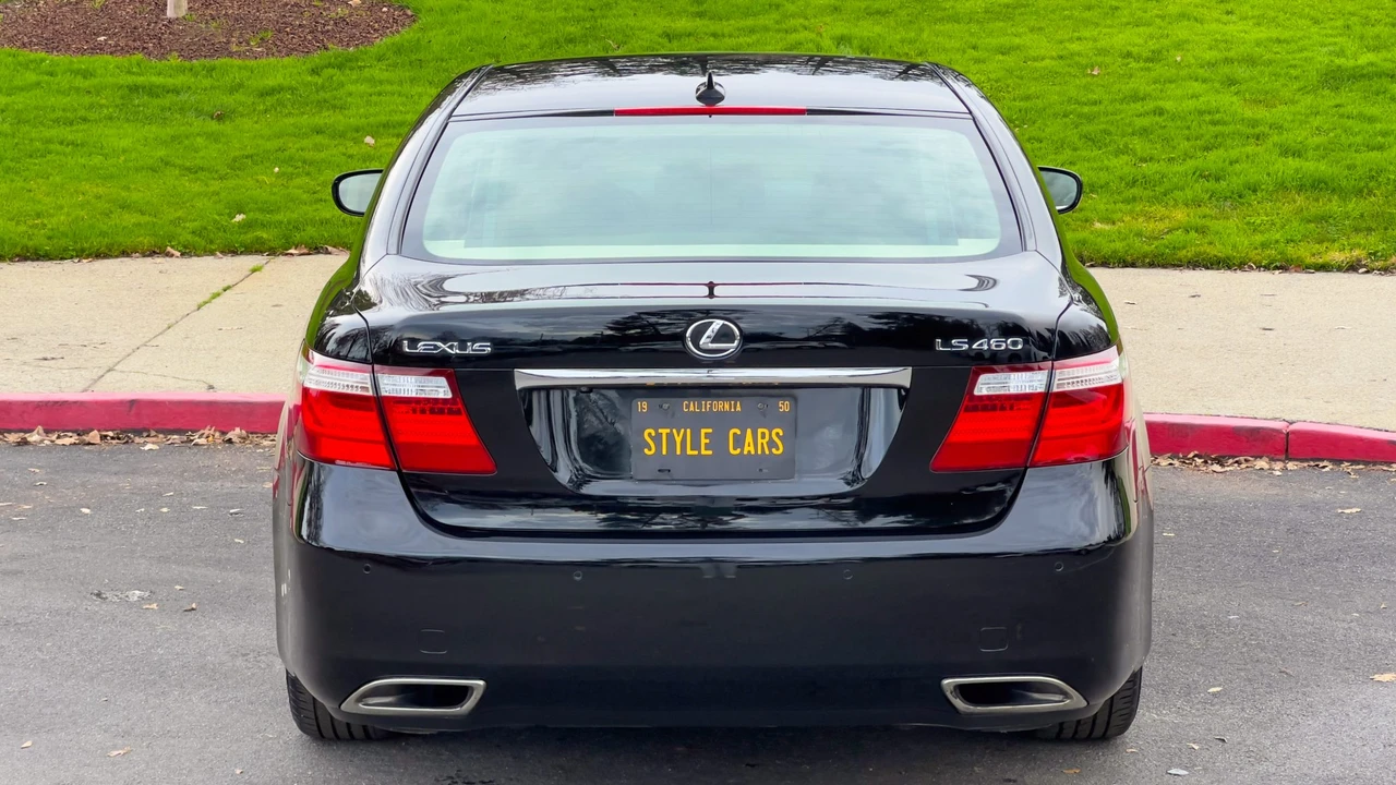 2008 Lexus LS 4th Gen - Image 8 of 31