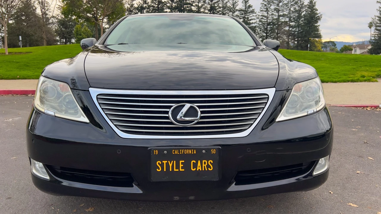 2008 Lexus LS 4th Gen - Image 29 of 31