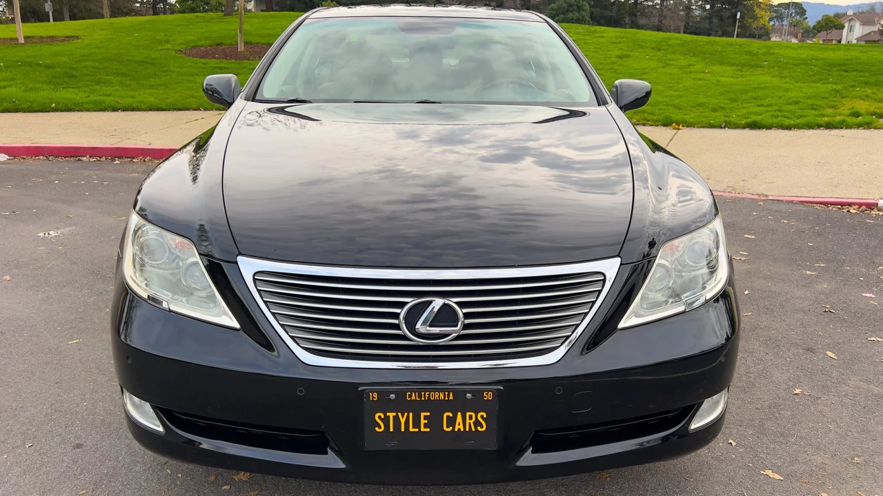 2008 Lexus LS 4th Gen - Image 28 of 31