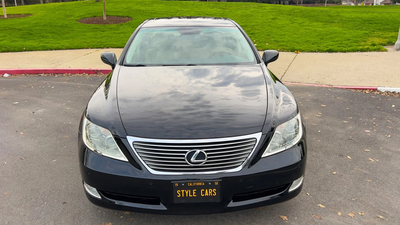 2008 Lexus LS 4th Gen - Image 24 of 31