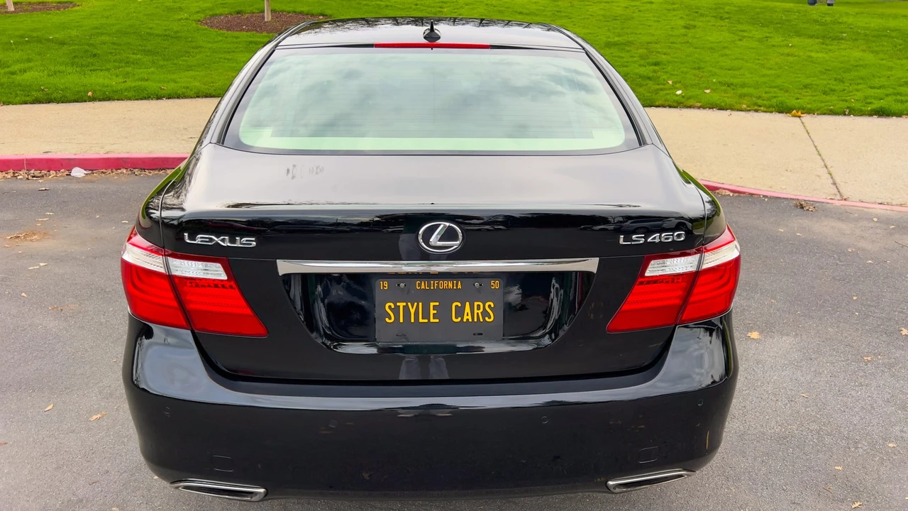 2008 Lexus LS 4th Gen - Image 11 of 31