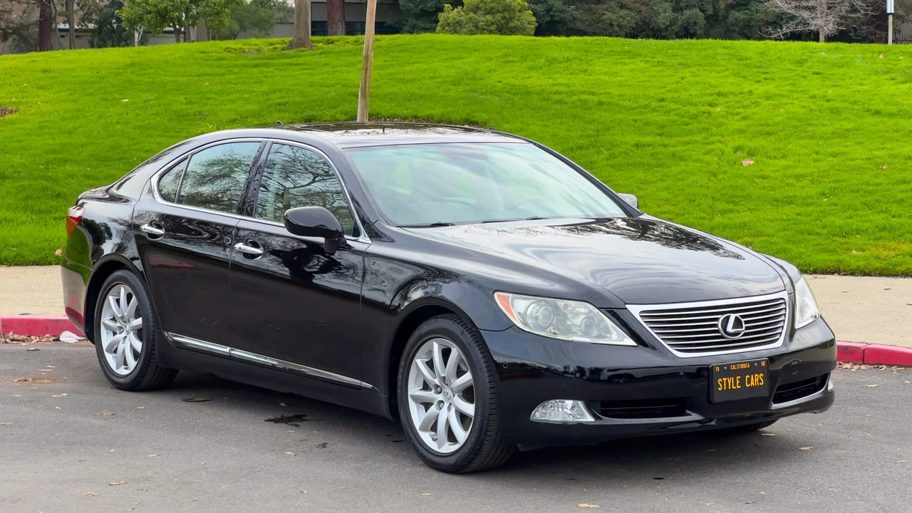 2008 Lexus LS 4th Gen - Image 21 of 31