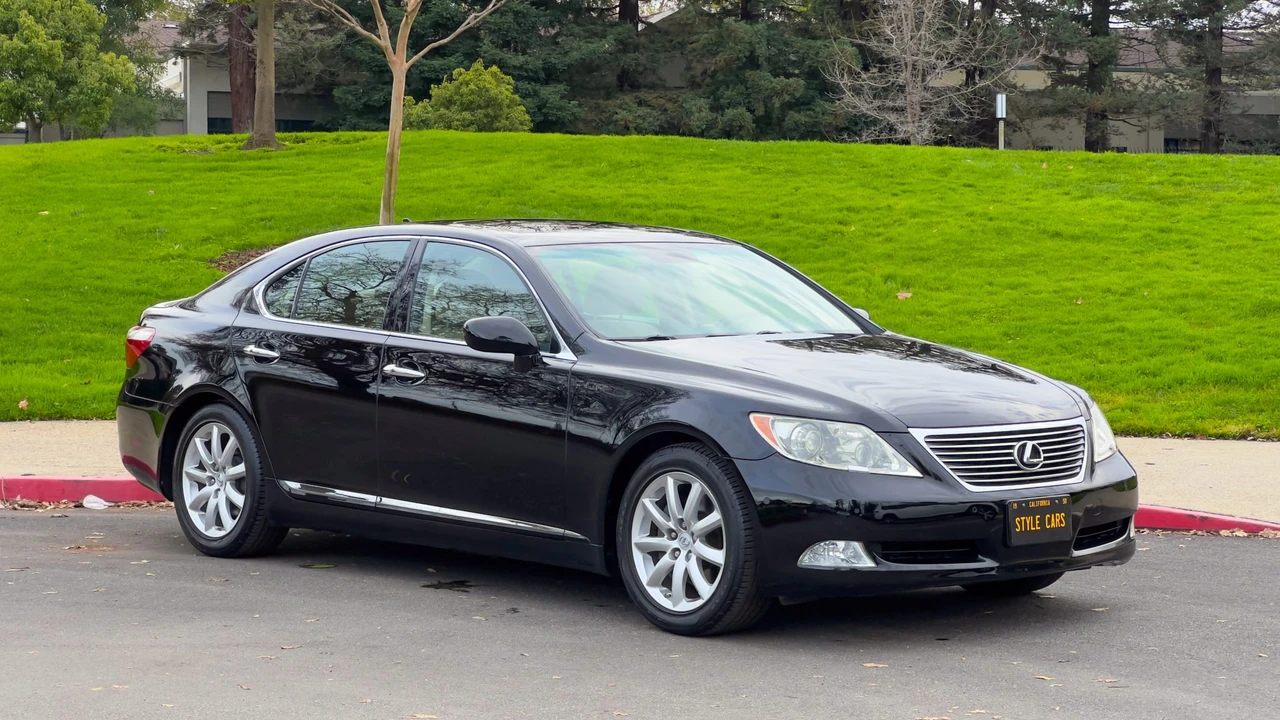 2008 Lexus LS 4th Gen - Image 18 of 31