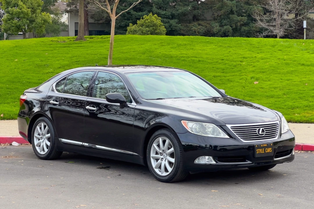 2008 Lexus LS 4th Gen - Image 19 of 31