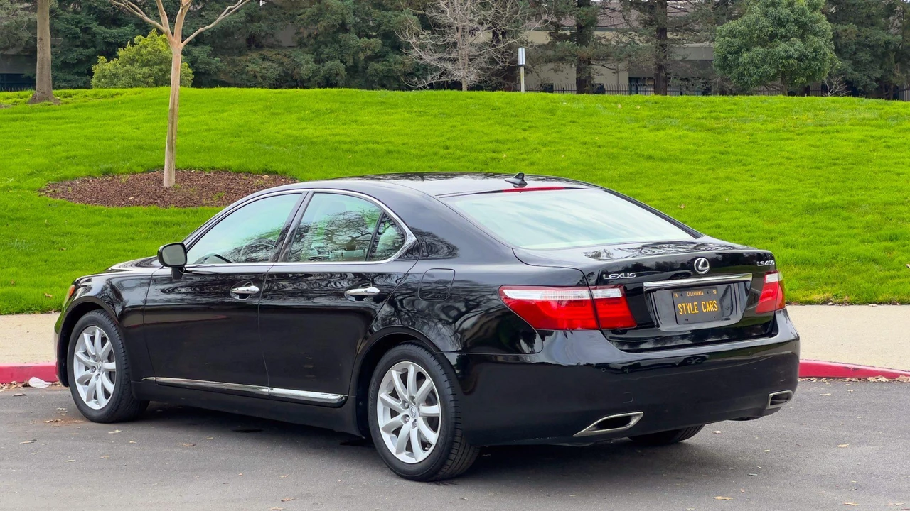 2008 Lexus LS 4th Gen - Image 6 of 31