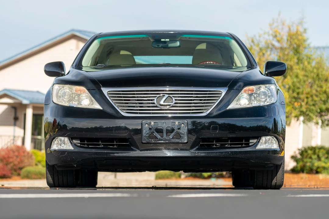 2008 Lexus LS 4th Gen - Image 26 of 31