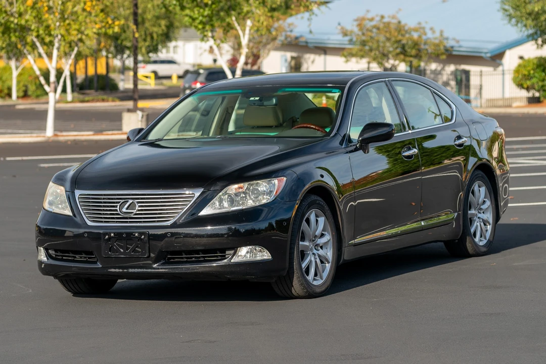 2008 Lexus LS 4th Gen - Image 5 of 31