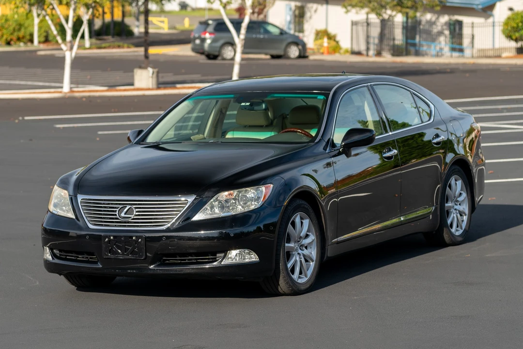 2008 Lexus LS 4th Gen - Image 4 of 31
