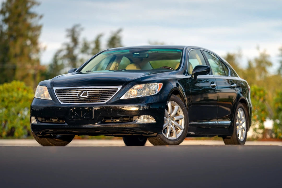2008 Lexus LS 4th Gen - Image 2 of 31