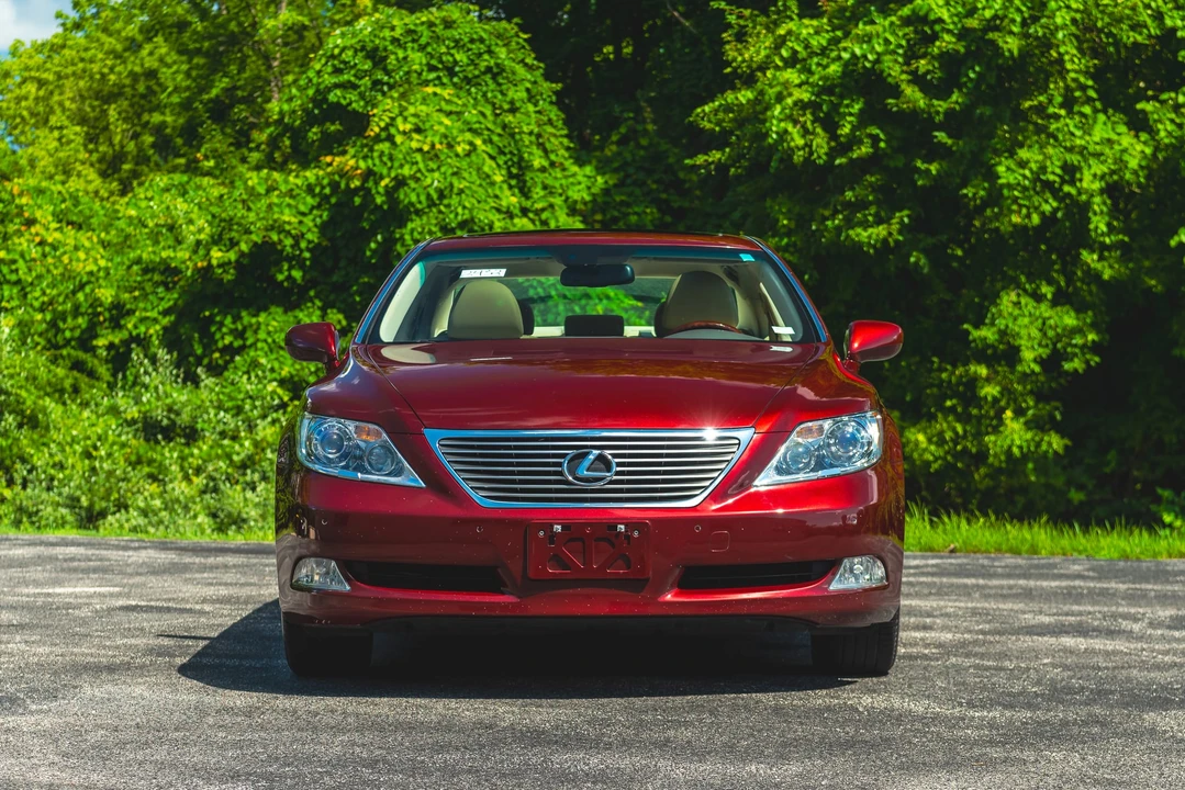 2008 Lexus LS 4th Gen - Image 10 of 31