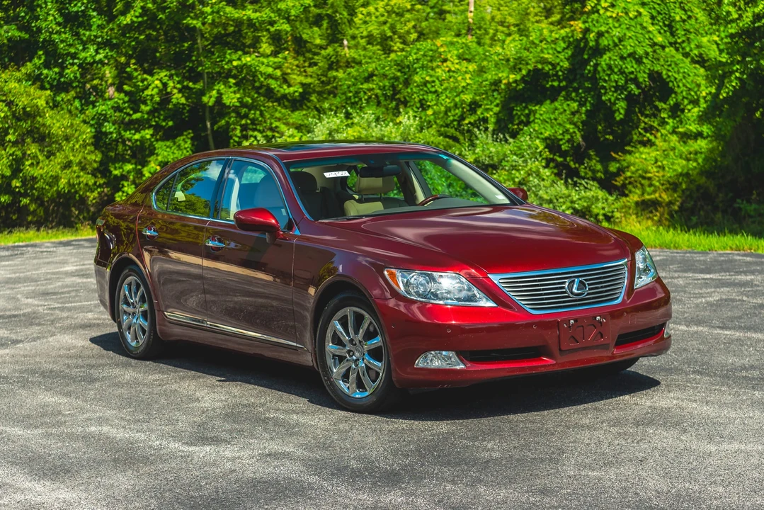 2008 Lexus LS 4th Gen - Image 15 of 31