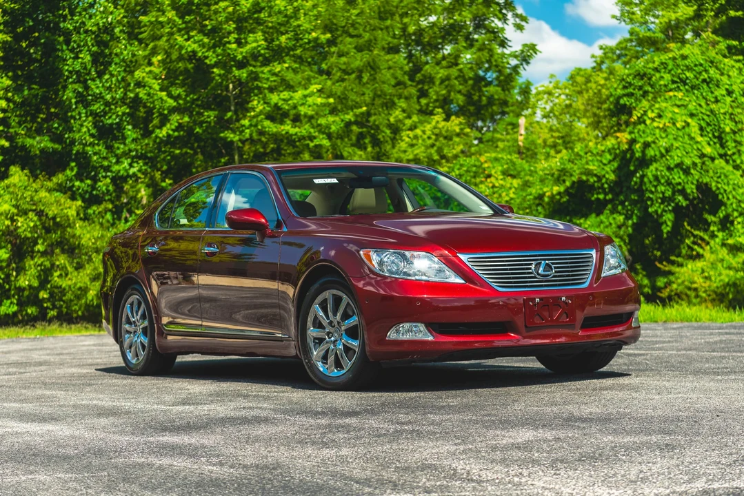 2008 Lexus LS 4th Gen - Image 17 of 31