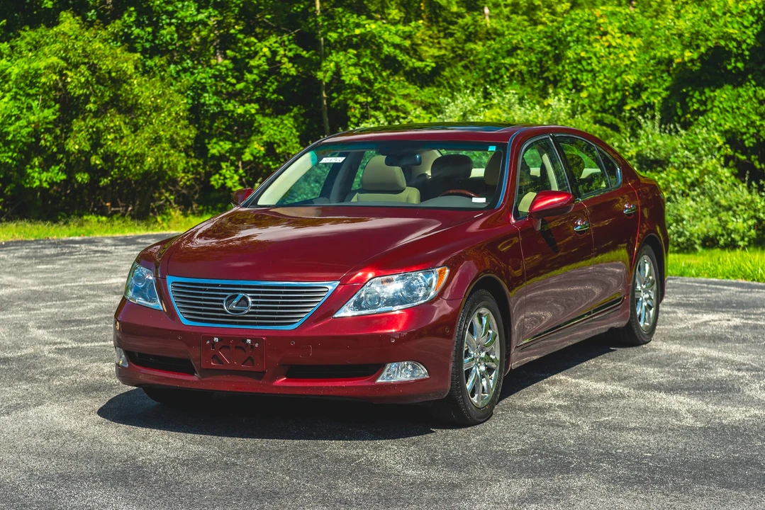 2008 Lexus LS 4th Gen - Image 8 of 31