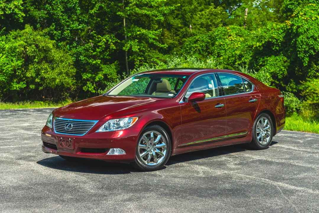 2008 Lexus LS 4th Gen - Image 3 of 31