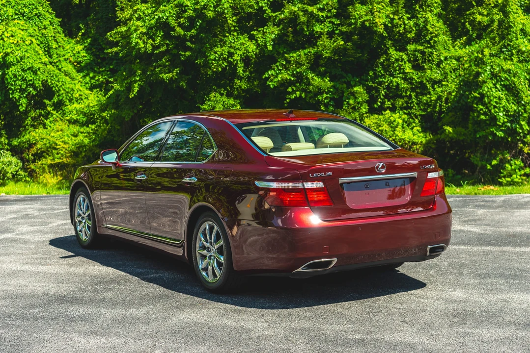 2008 Lexus LS 4th Gen - Image 26 of 31