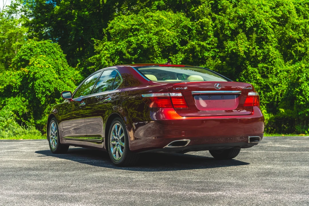 2008 Lexus LS 4th Gen - Image 27 of 31