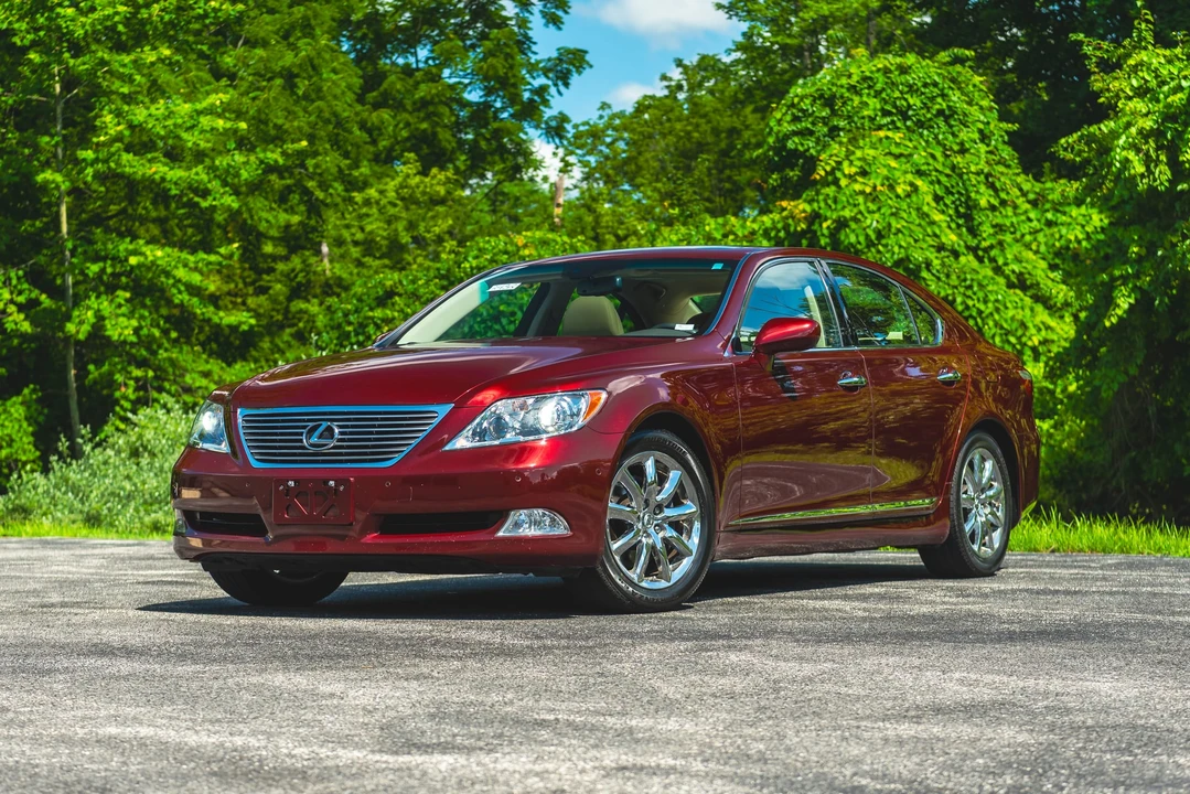 2008 Lexus LS 4th Gen - Image 5 of 31