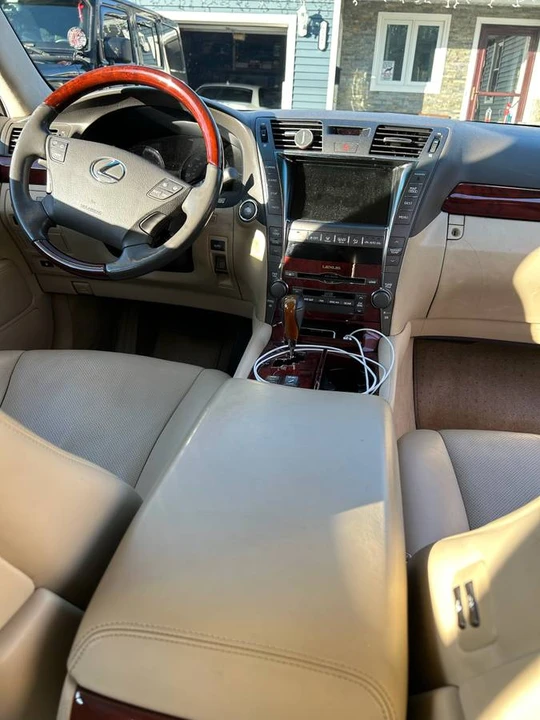 2008 Lexus LS 4th Gen - Image 5 of 12