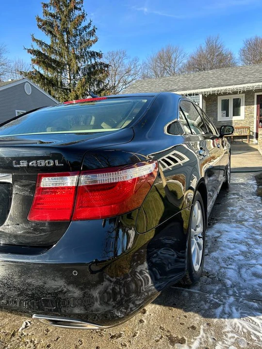 2008 Lexus LS 4th Gen - Image 3 of 12