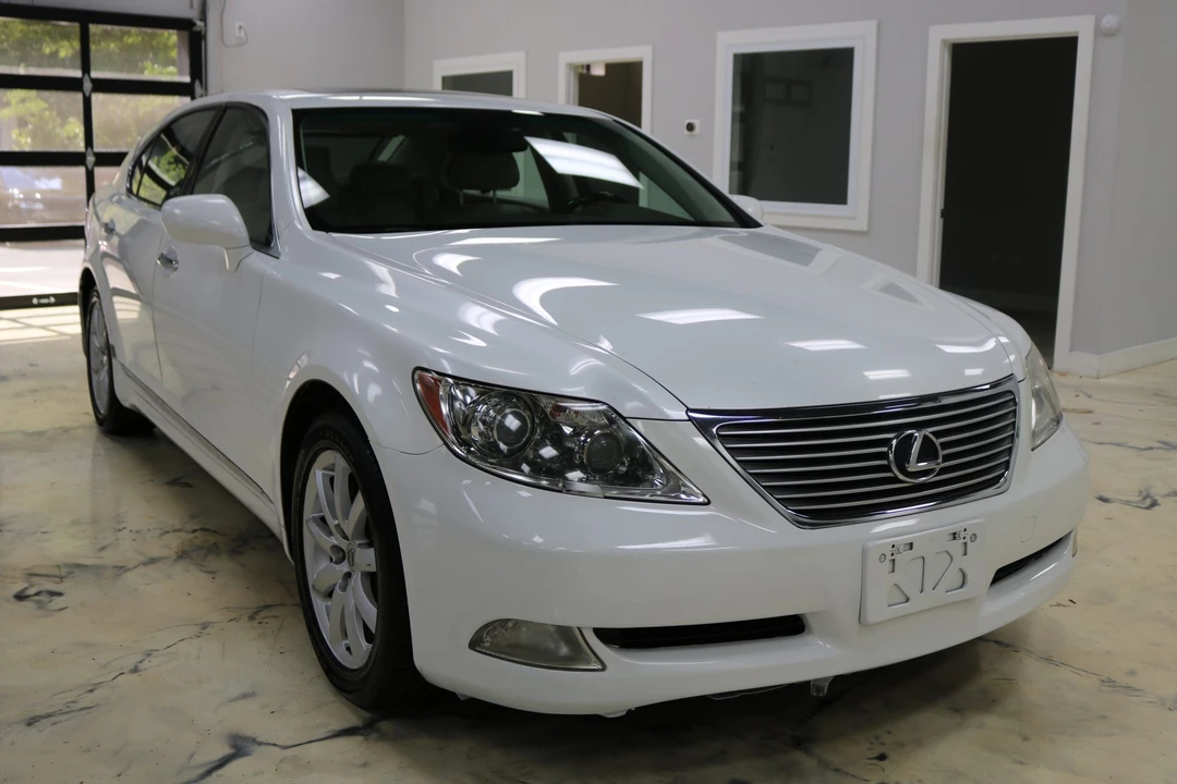 2008 Lexus LS 4th Gen - Image 9 of 31
