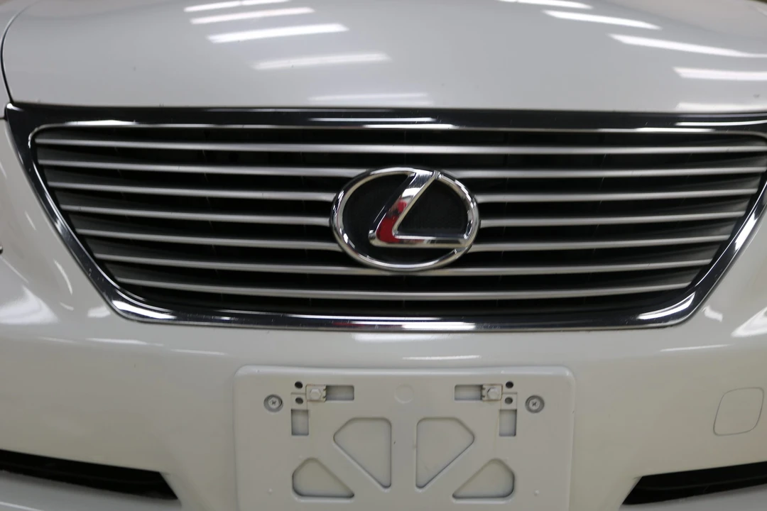 2008 Lexus LS 4th Gen - Image 25 of 31