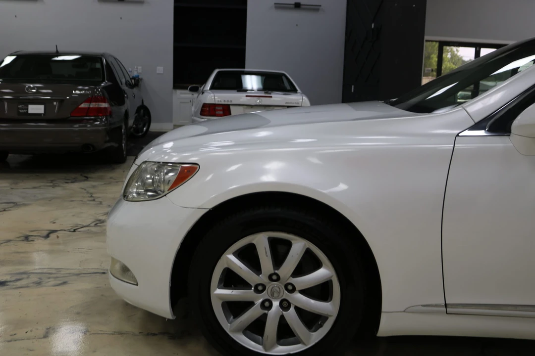 2008 Lexus LS 4th Gen - Image 28 of 31