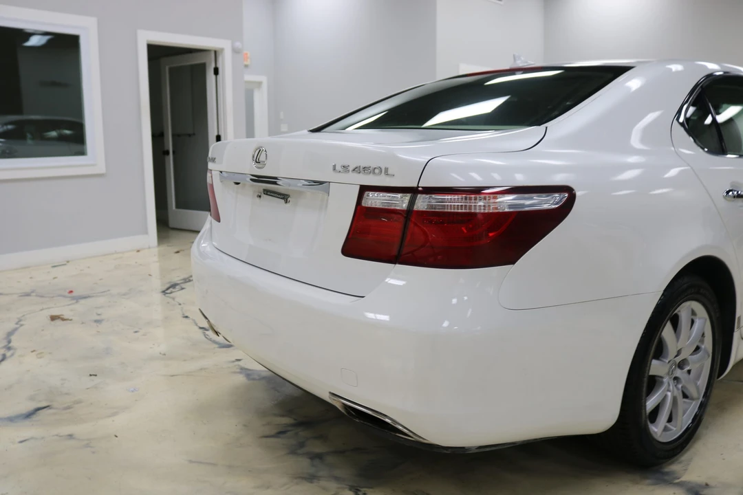 2008 Lexus LS 4th Gen - Image 18 of 31