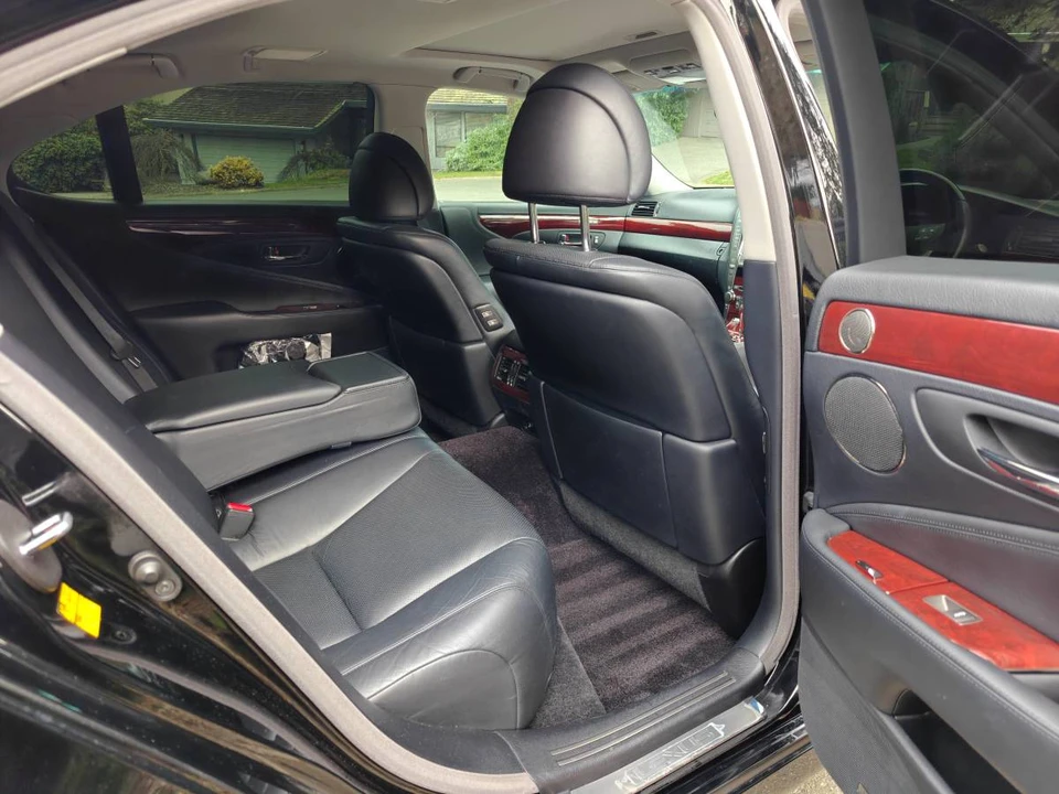 2008 Lexus LS 4th Gen - Image 7 of 8
