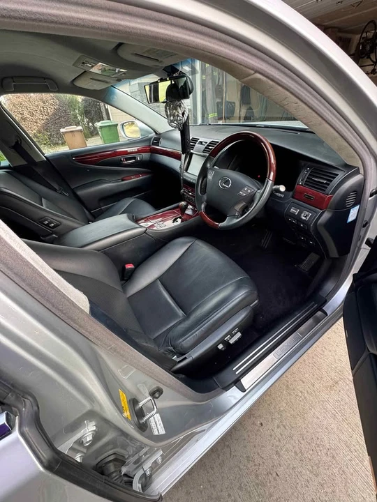 2008 Lexus LS 4th Gen - Image 5 of 11
