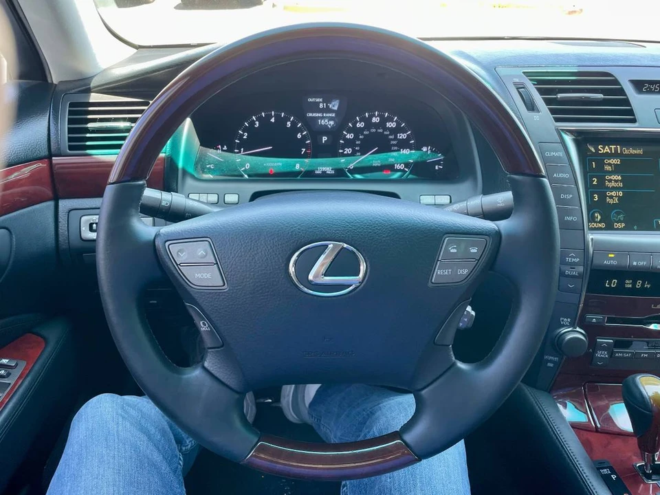 2008 Lexus LS 4th Gen - Image 12 of 17