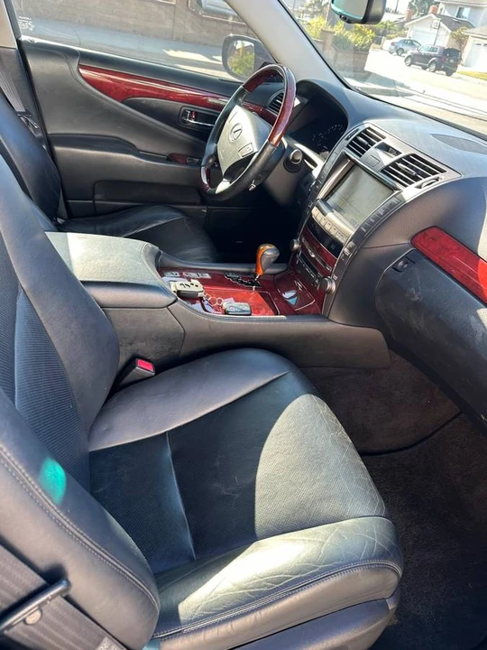 2008 Lexus LS 4th Gen - Image 6 of 12