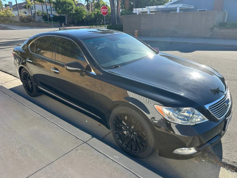 2008 Lexus LS 4th Gen - Image 2 of 12