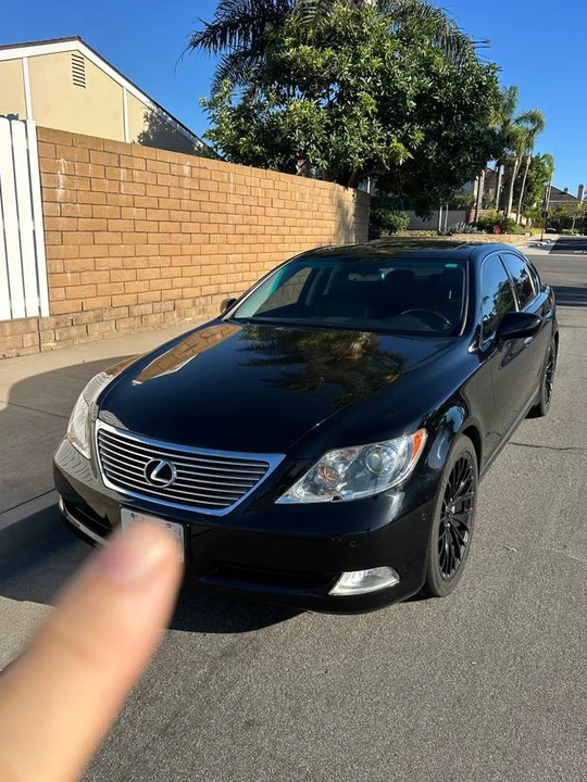 2008 Lexus LS 4th Gen - Image 8 of 12