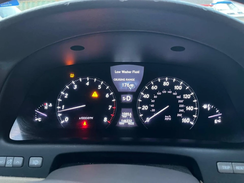 2008 Lexus LS 4th Gen - Image 16 of 22