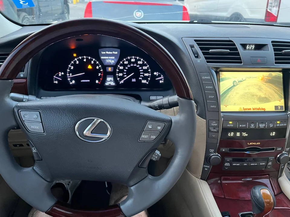 2008 Lexus LS 4th Gen - Image 15 of 22