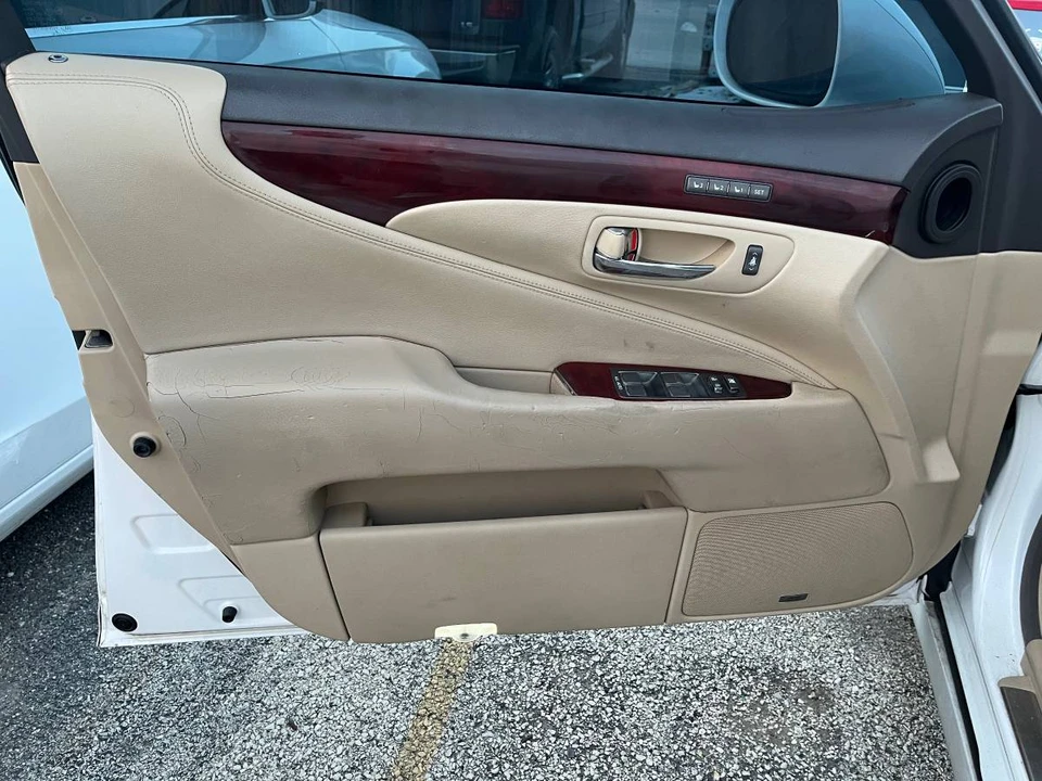 2008 Lexus LS 4th Gen - Image 10 of 22