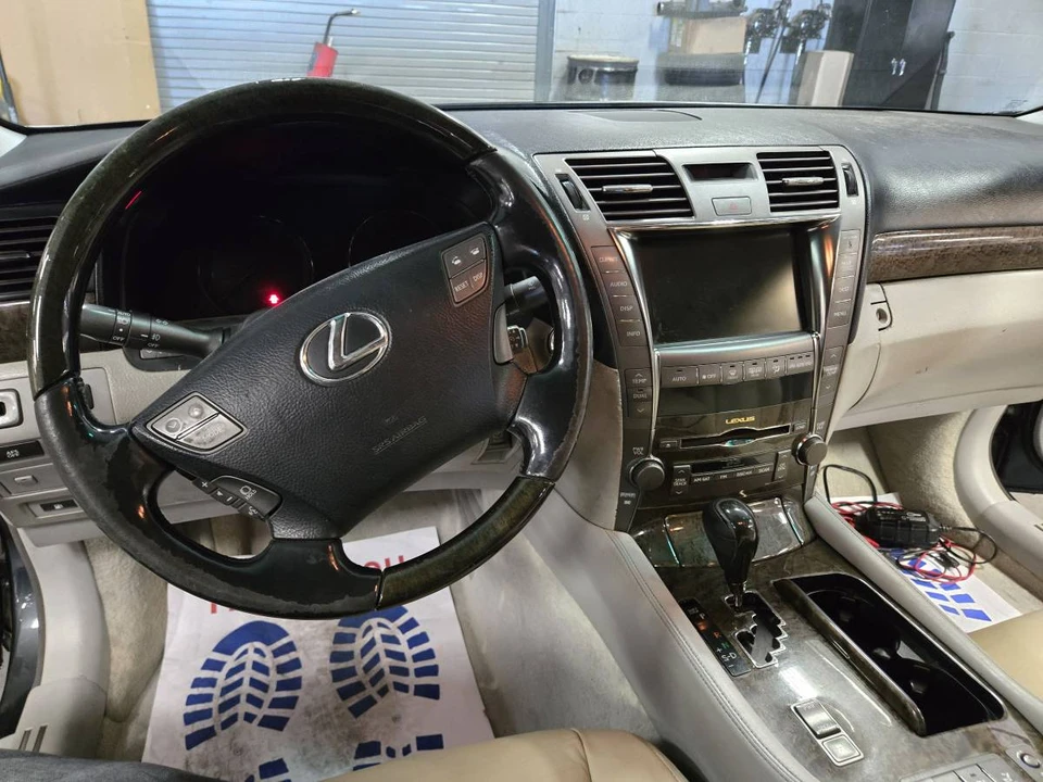 2008 Lexus LS 4th Gen - Image 8 of 9
