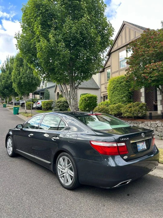 2008 Lexus LS 4th Gen - Image 2 of 21