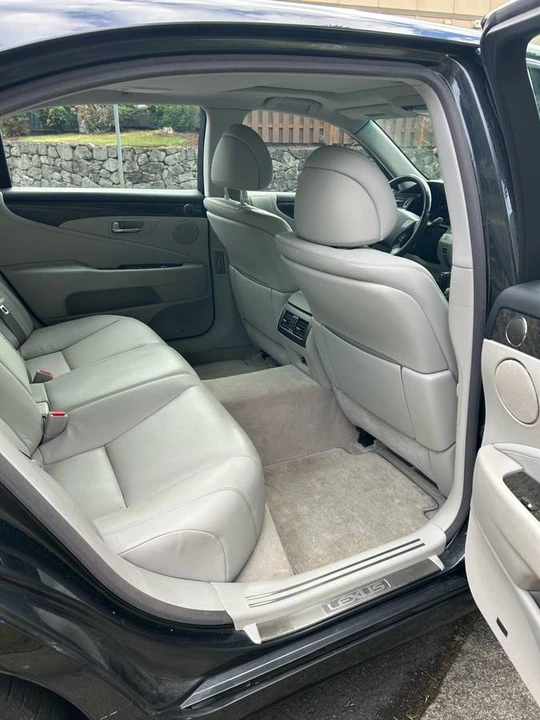 2008 Lexus LS 4th Gen - Image 10 of 21