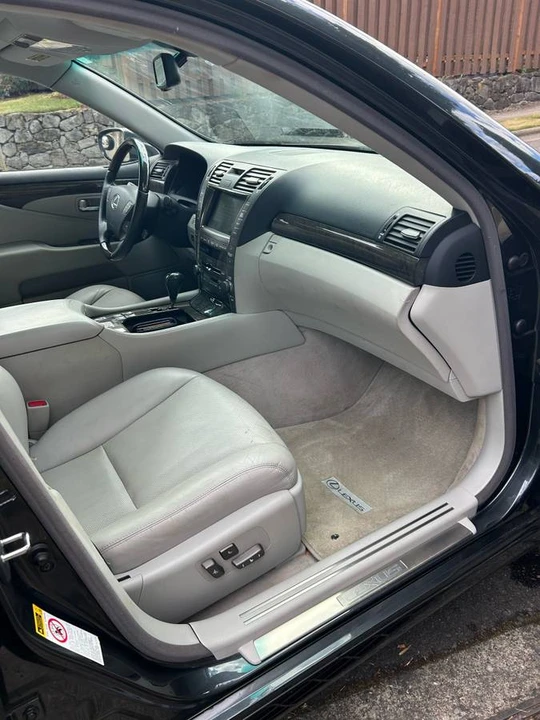 2008 Lexus LS 4th Gen - Image 12 of 21
