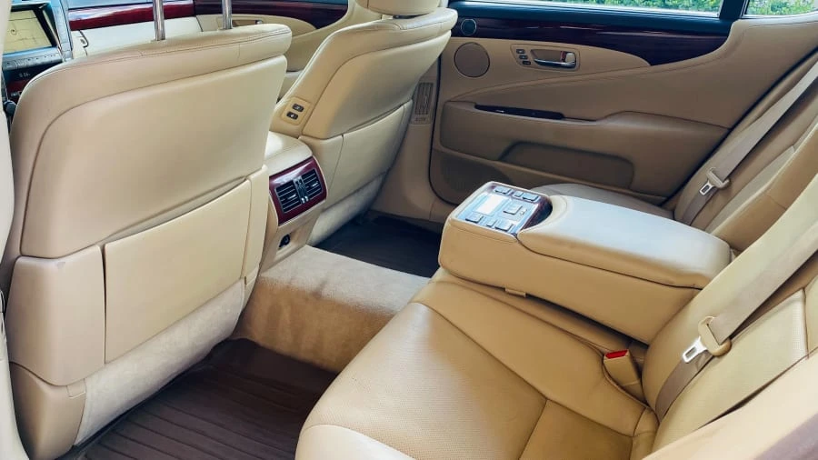 2008 Lexus LS 4th Gen - Image 3 of 6