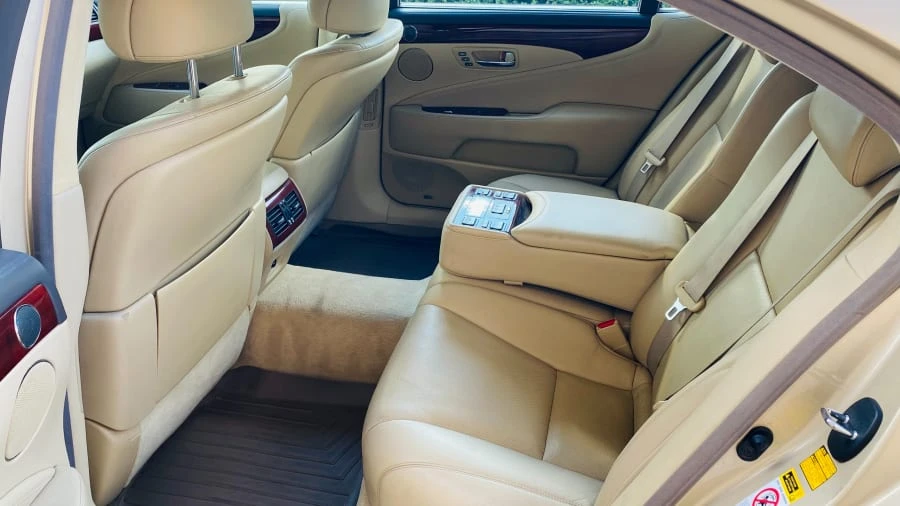 2008 Lexus LS 4th Gen - Image 4 of 6