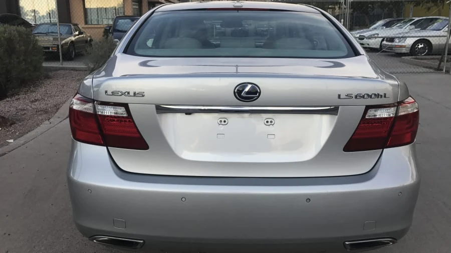 2008 Lexus LS 4th Gen - Image 10 of 13