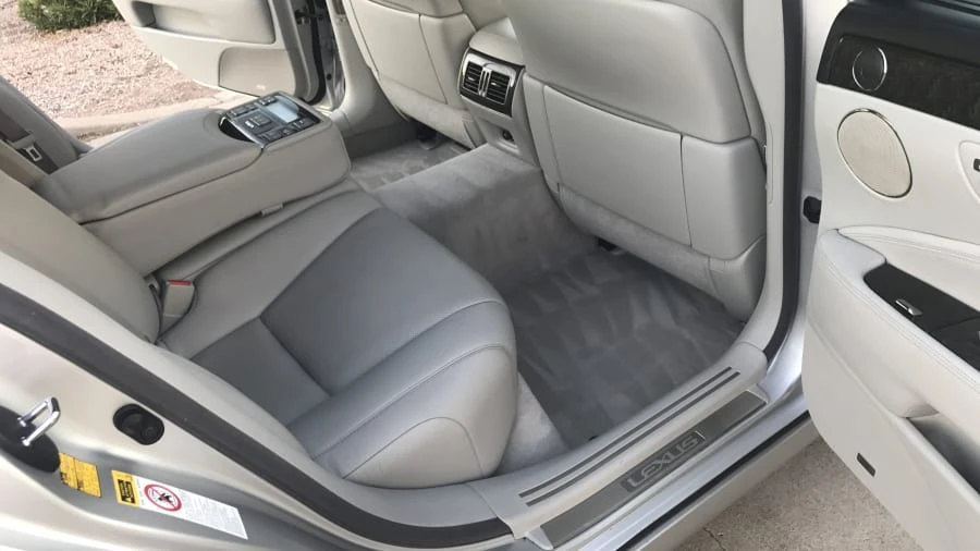 2008 Lexus LS 4th Gen - Image 8 of 13