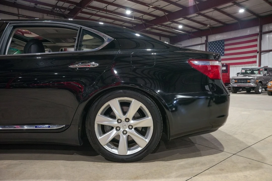 2008 Lexus LS 4th Gen - Image 5 of 12