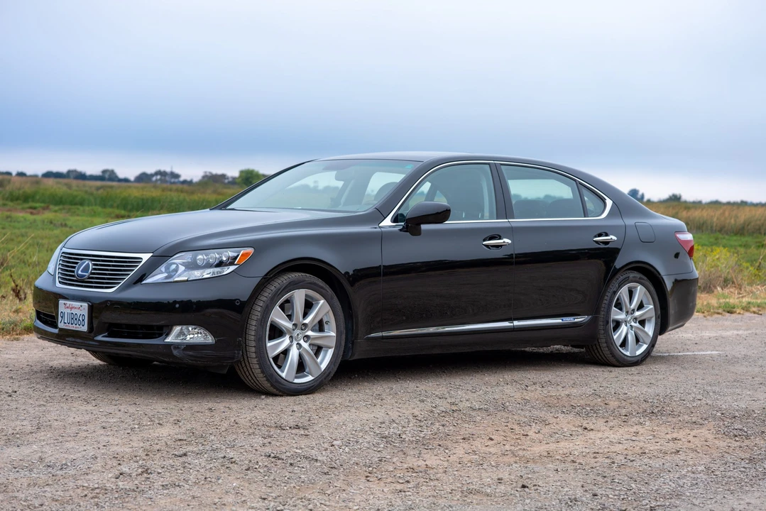 2008 Lexus LS 4th Gen - Image 23 of 31