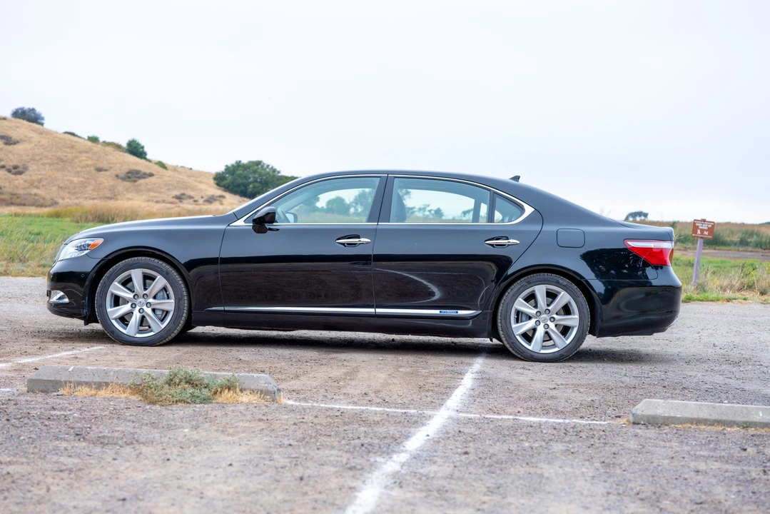 2008 Lexus LS 4th Gen - Image 20 of 31