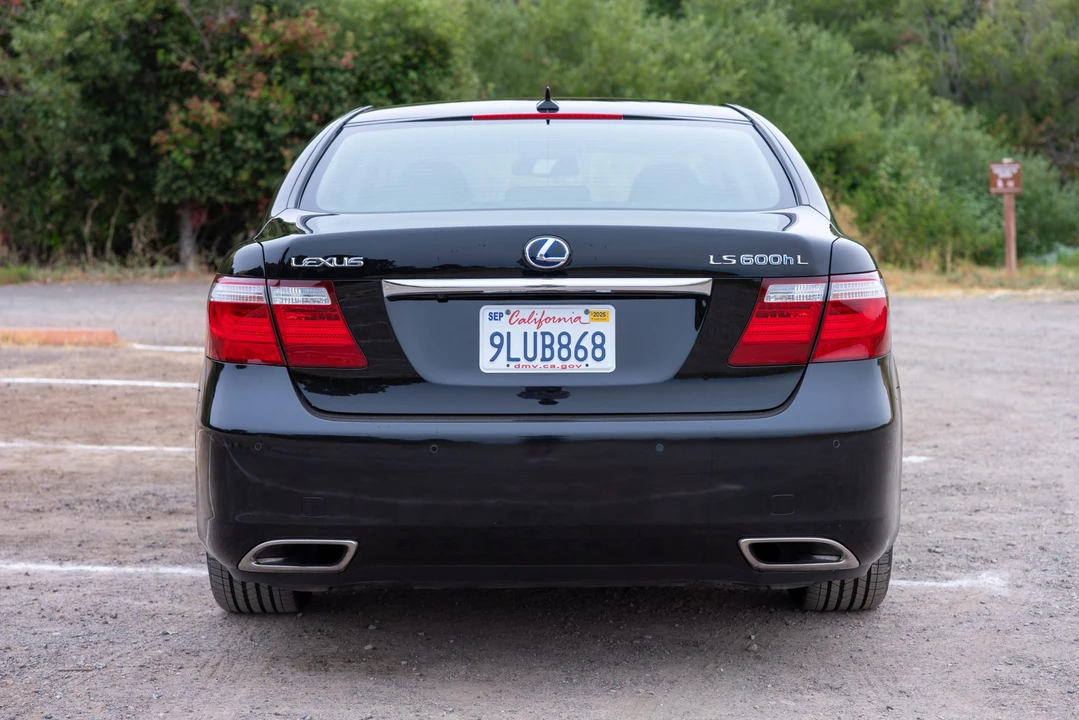 2008 Lexus LS 4th Gen - Image 13 of 31