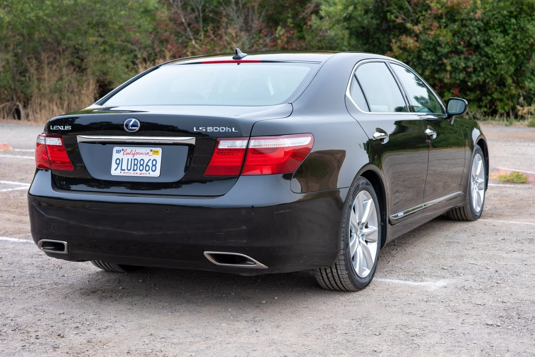 2008 Lexus LS 4th Gen - Image 12 of 31
