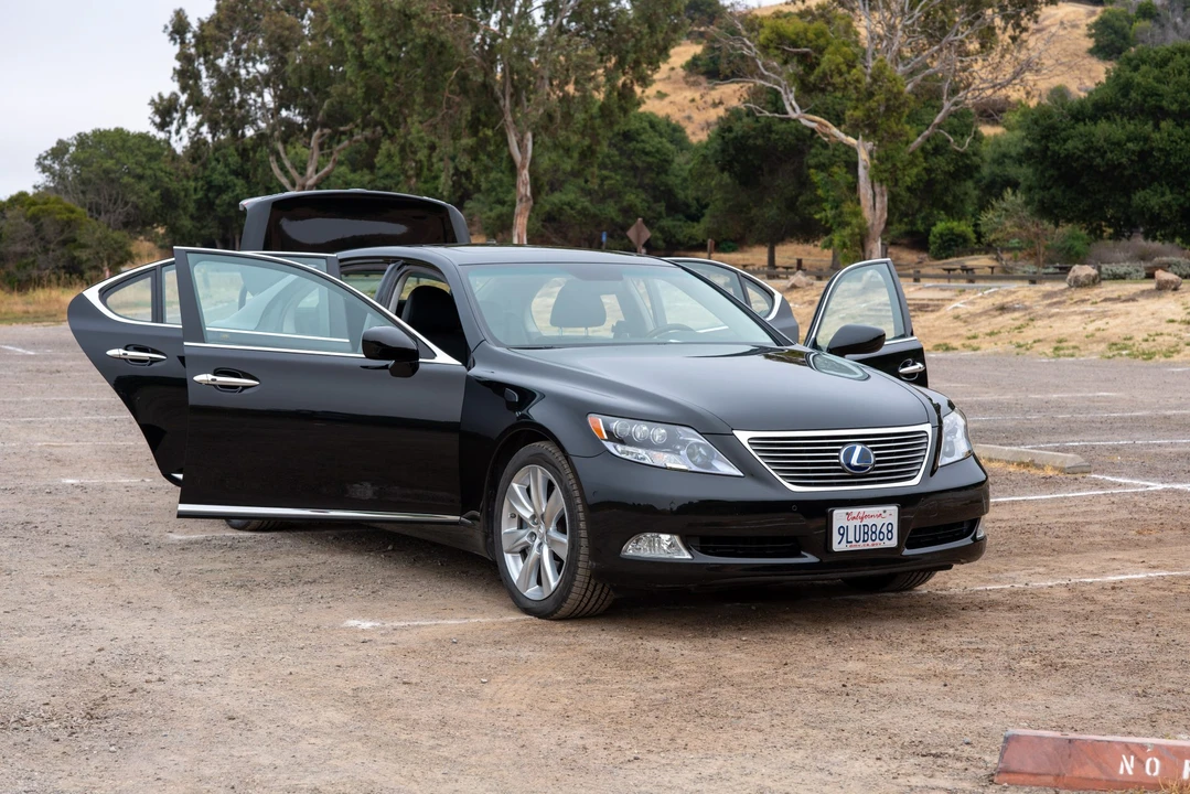 2008 Lexus LS 4th Gen - Image 28 of 31